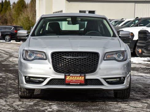 Certified 2023 Chrysler 300 Touring L w/ Comfort Group image 8