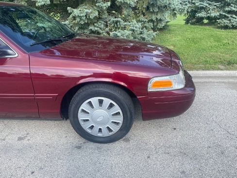Used 2008 Ford Crown Victoria Police Interceptor image 36