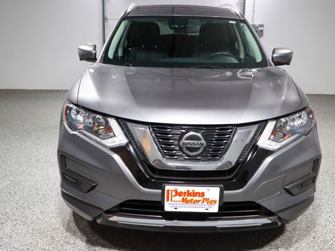 Used 2020 Nissan Rogue SV w/ Premium Package AWD/4WD image 4