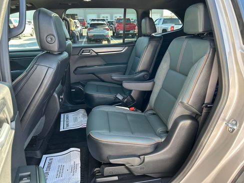 New 2026 GMC Acadia AT4 w/ Luxury Package AWD/4WD image 28