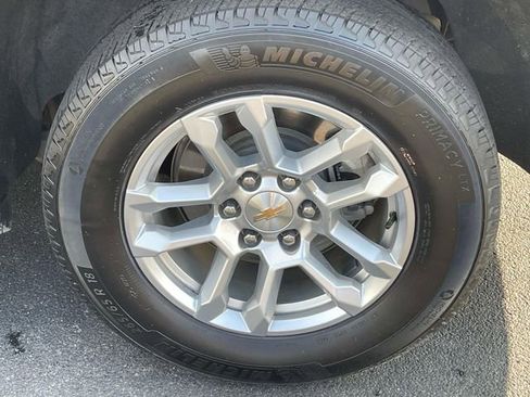 Used 2025 Chevrolet Tahoe LT image 11