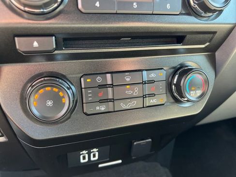 Used 2018 Ford F150 XLT w/ Equipment Group 302A Luxury AWD/4WD image 20