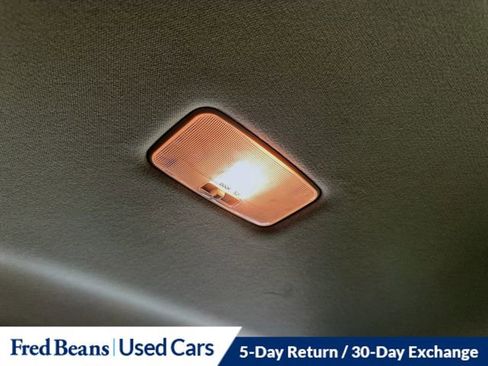 Used 2021 Toyota Corolla LE image 27