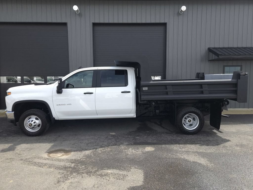 Used 2022 Chevrolet Silverado 3500 W/T w/ WT Convenience Package AWD/4WD image 2