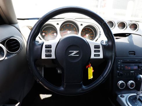 Used 2006 Nissan 350Z Touring w/ (N93) Cargo Convenience Pkg RWD image 23