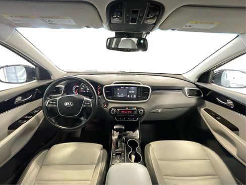 Used 2020 Kia Sorento SX image 28