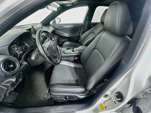 Used 2025 Lexus IS 350 F Sport RWD image 13
