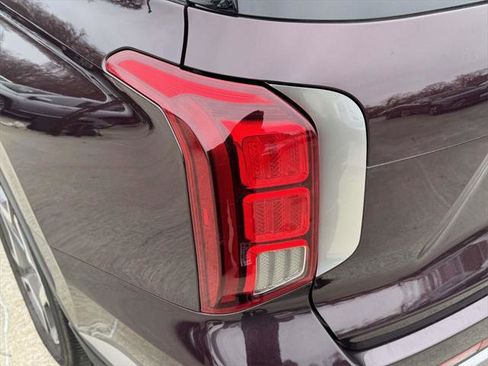 Used 2023 Hyundai Palisade SEL w/ Premium Package image 9