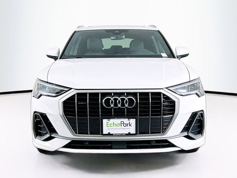 Used 2025 Audi Q3 2.0T Premium image 2