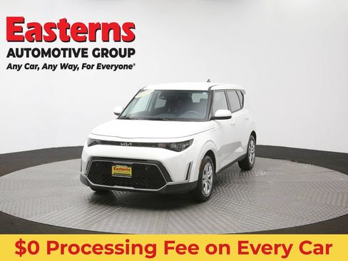 Used 2025 Kia Soul LX FWD image 54
