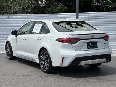 Used 2020 Toyota Corolla XSE FWD image 3