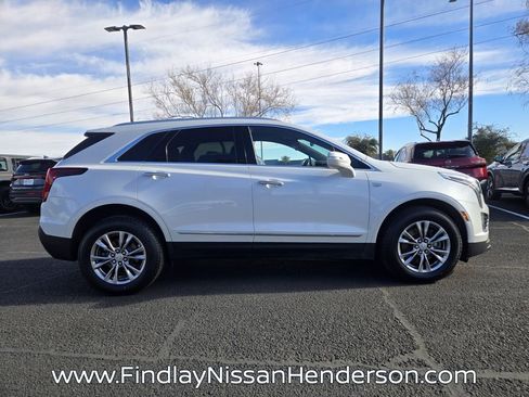 Used 2020 Cadillac XT5 Premium Luxury w/ LPO, Floor Liner Package image 7