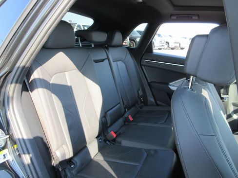 Used 2021 Audi Q3 2.0T Premium AWD/4WD image 22