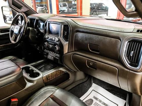 Used 2023 GMC Sierra 3500 Denali w/ Denali Ultimate Package AWD/4WD image 13