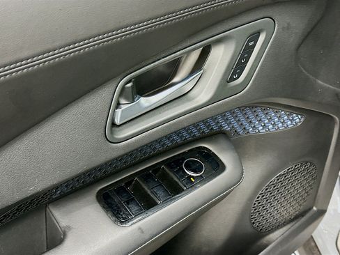 Used 2024 Nissan Ariya AWD image 15