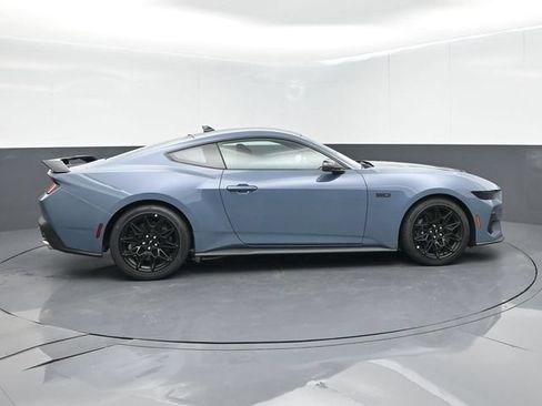 Used 2025 Ford Mustang GT Premium w/ GT Performance Package RWD image 9