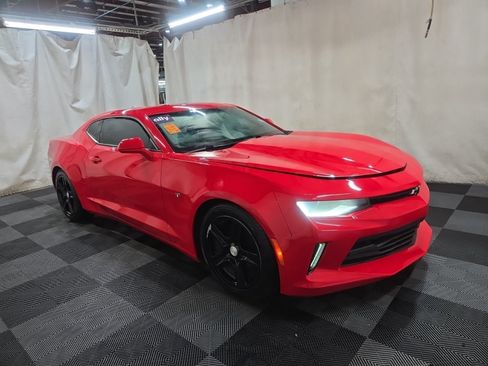 Used 2018 Chevrolet Camaro LT w/ Technology Package RWD image 2