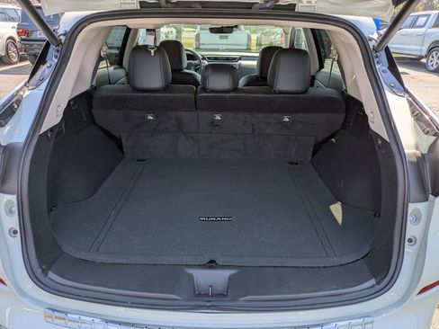Used 2024 Nissan Murano SL image 13