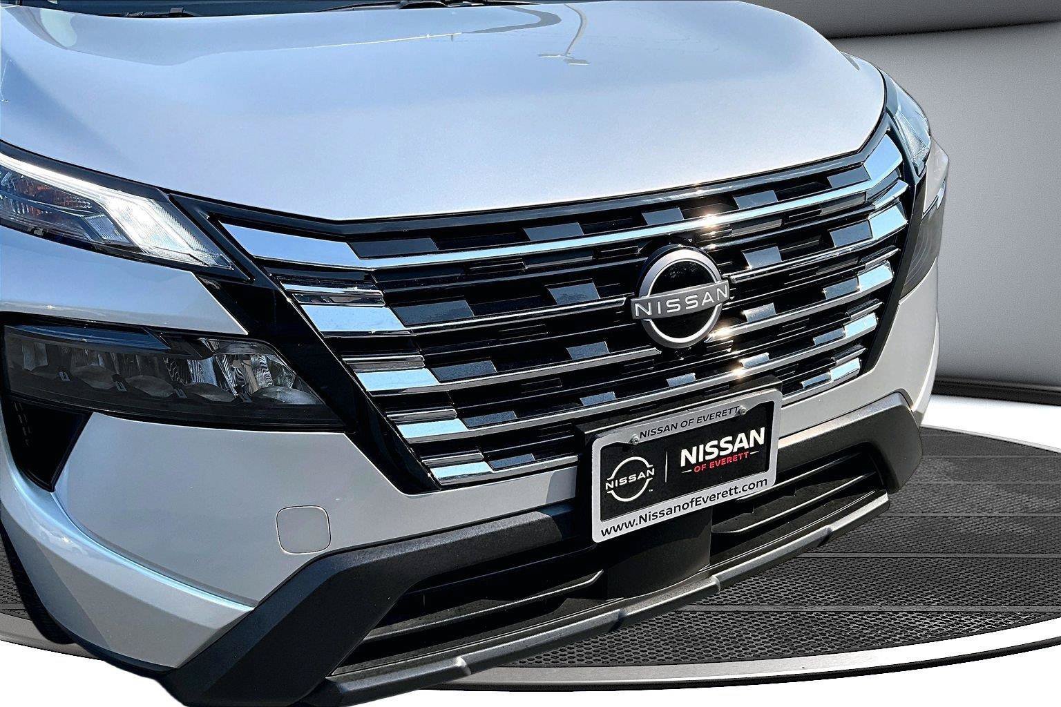 Used 2025 Nissan Rogue SV AWD/4WD image 34