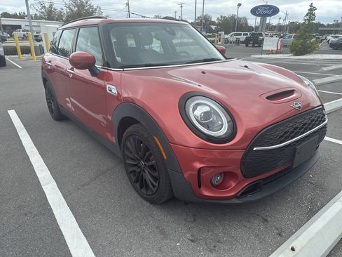 Used 2021 MINI Cooper Clubman S image 3