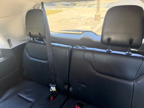 Used 2014 Lexus LX 570 4WD image 20