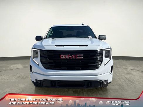 New 2025 GMC Sierra 1500 Elevation image 9