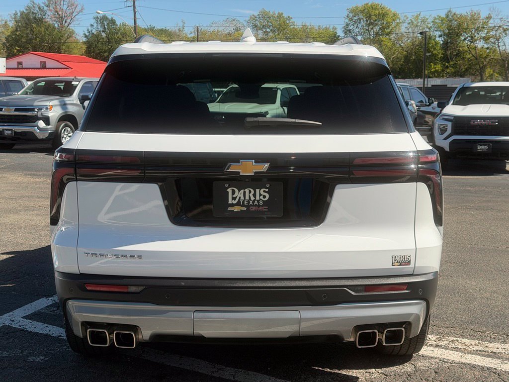 Used 2025 Chevrolet Traverse LT w/ LPO, Floor Liner Package FWD image 6