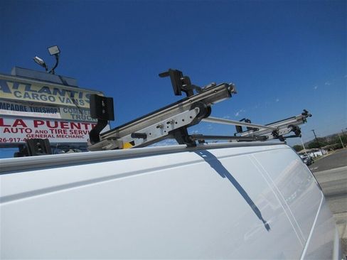 Used 2018 Chevrolet Express 2500 Extended image 24