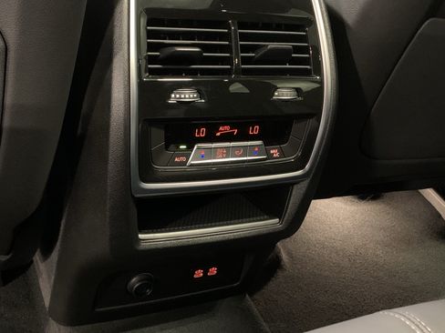 Used 2026 BMW X5 sDrive40i w/ M Sport Package RWD image 30