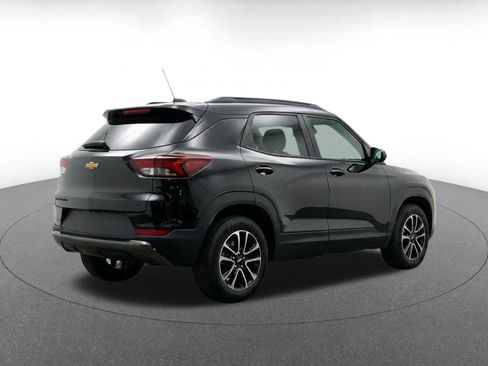 Used 2025 Chevrolet TrailBlazer LT FWD image 9