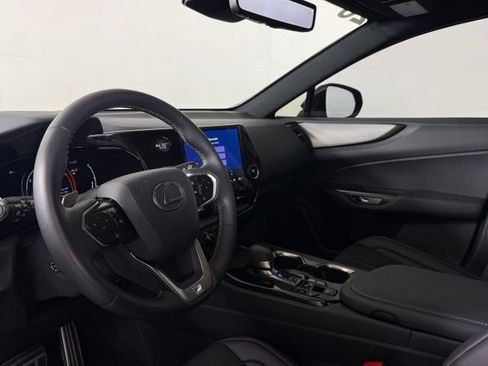 Used 2026 Lexus NX 350 F Sport w/ Accessory Package (2T) AWD/4WD image 4