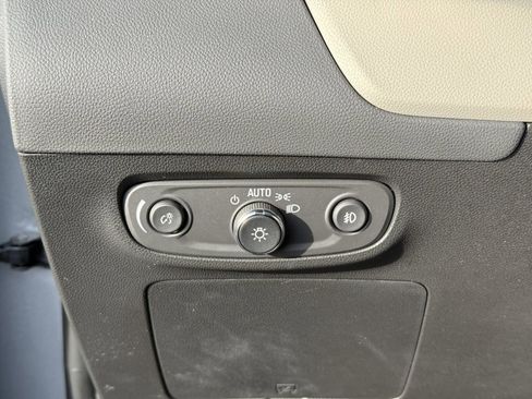 Used 2023 Buick Encore GX Preferred w/ Cold Weather Comfort Package image 18