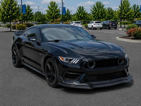 Used 2016 Ford Mustang GT Premium w/ Black Accent Package RWD image 7