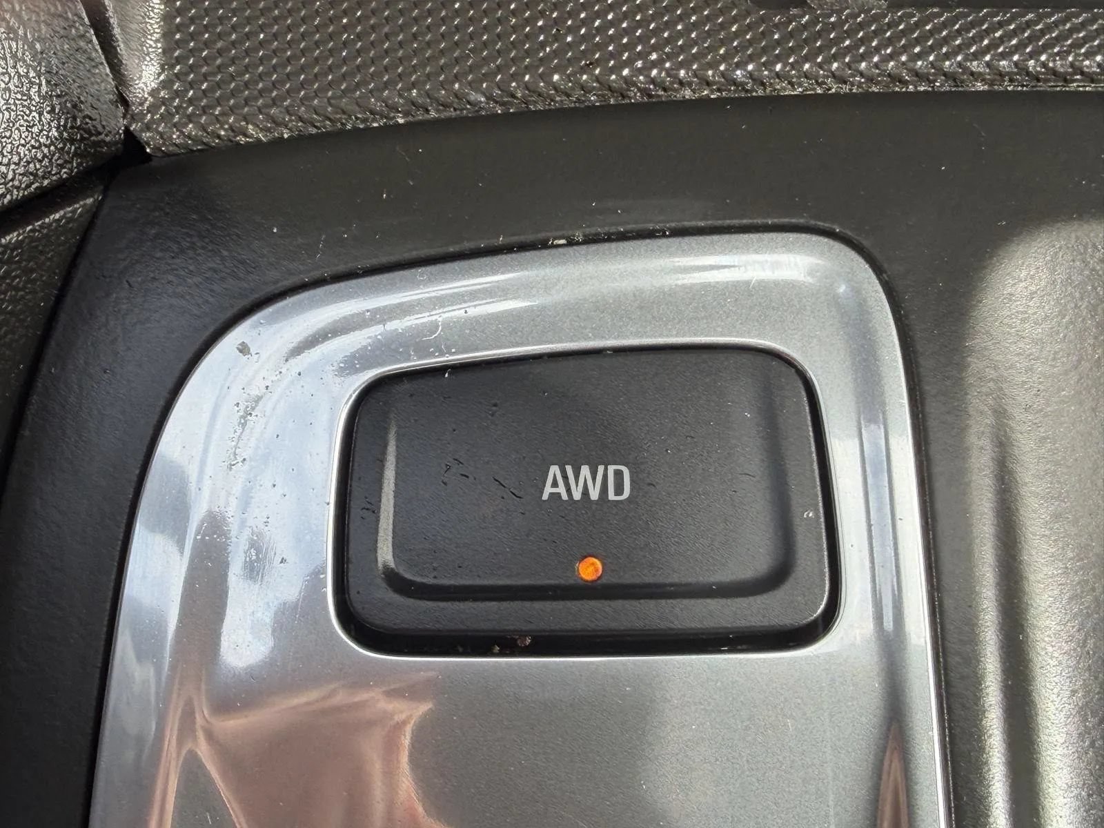 Used 2018 Chevrolet Equinox Premier AWD/4WD image 25