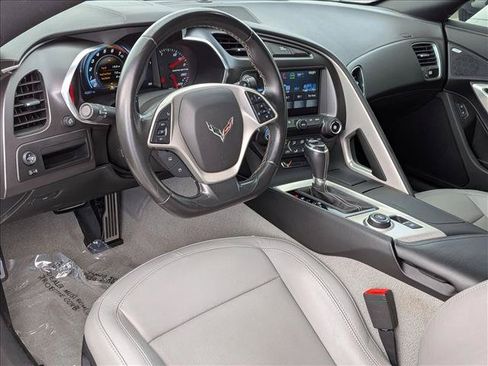 Used 2018 Chevrolet Corvette Stingray Coupe w/ 1LT RWD image 10