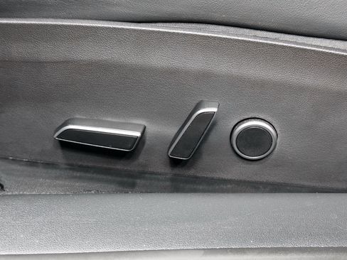 Used 2022 Tesla Model 3 Long Range AWD/4WD image 6