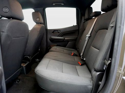 Used 2023 Chevrolet Colorado W/T RWD image 14