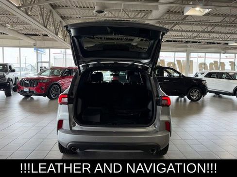 Used 2023 Ford Escape ST-Line Select w/ Tech Pack #1 AWD/4WD image 8