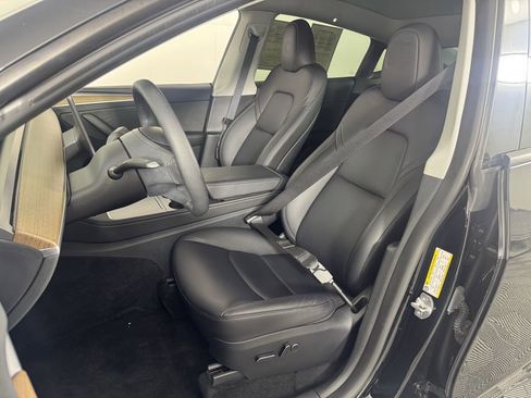 Used 2023 Tesla Model Y Long Range image 8