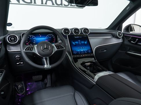 New 2026 Mercedes-Benz GLC 300 4MATIC image 16