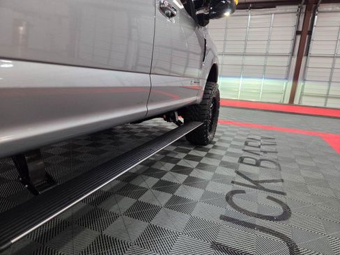 Used 2021 Ford F250 Platinum w/ FX4 Off-Road Package image 30