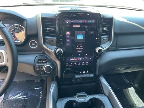 Used 2025 RAM 1500 Big Horn AWD/4WD image 19