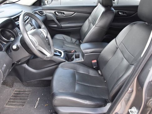 Used 2016 Nissan Rogue SL image 8