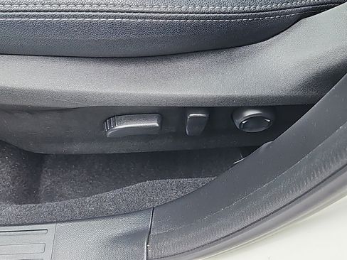 Certified 2023 Subaru Forester Premium AWD/4WD image 14