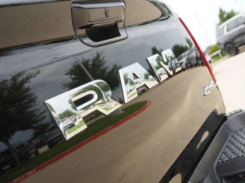 Used 2025 RAM 1500 Laramie w/ Sport Appearance Package AWD/4WD image 12