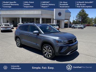 Certified 2023 Volkswagen Taos SE w/ Panoramic Sunroof Package