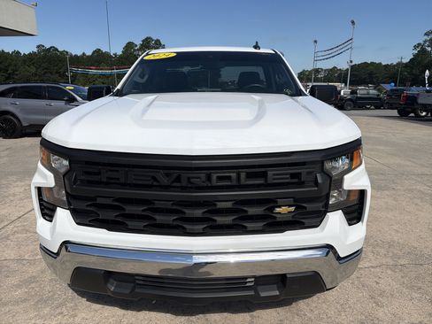 Used 2024 Chevrolet Silverado 1500 W/T w/ WT Value Package RWD image 3
