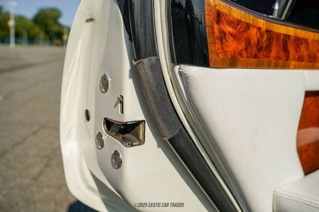Used 1989 Rolls-Royce Silver Spirit RWD image 54