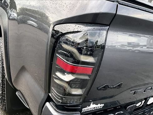 Used 2021 Toyota Tacoma TRD Pro AWD/4WD image 25