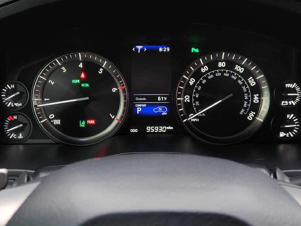 Used 2020 Lexus LX 570 4WD w/ Luxury Package image 16